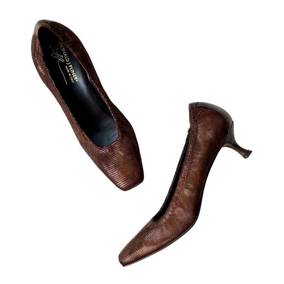 Donald J Pliner Heels - Picture 1 of 8